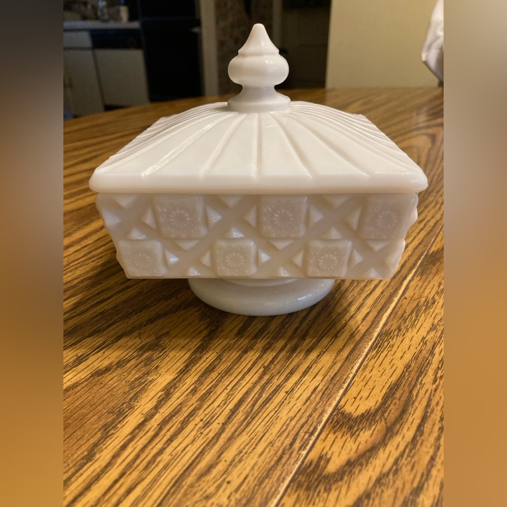Vintage Westmoreland Milk Glass Old Quilt Pattern Candy Dish Covered Footed
